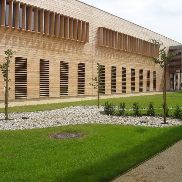 CONSTRUCTION DU LYCEE DU BATIMENT – PIERRE JOEL BONTE- RIOM (63)